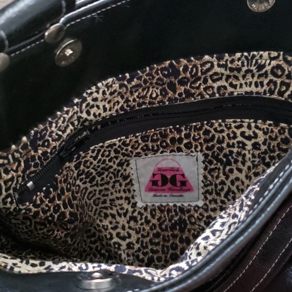 🎉3/$40🎉Black purse - Picture 4 of 4